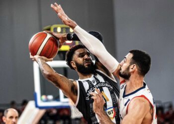 Victorie la Cluj! CSM CSU Oradea este la un singur succes de titlul național la baschet masculin