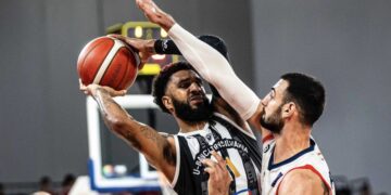 Victorie la Cluj! CSM CSU Oradea este la un singur succes de titlul național la baschet masculin