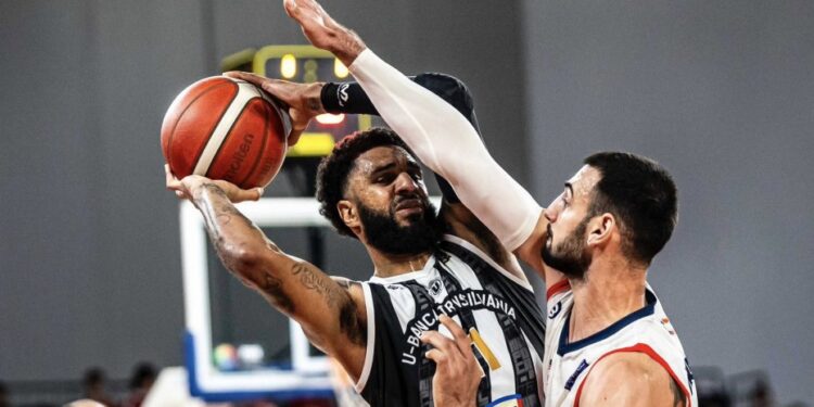 Victorie la Cluj! CSM CSU Oradea este la un singur succes de titlul național la baschet masculin