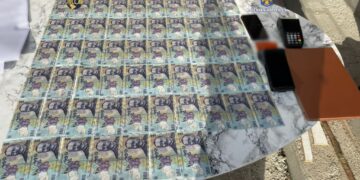 Rețeaua milionară a fraudelor cu carduri: Zeci de percheziții, 3,5 milioane lei furați!