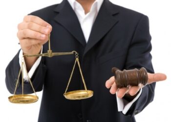 UNBR a stabilit regulile  pentru examenul de admitere în profesia de avocat din toamnă