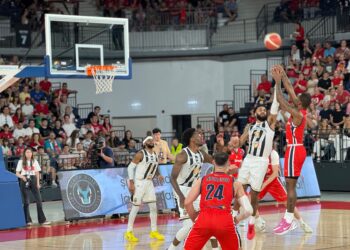 CSM Oradea o egalează pe U BT! Seria din finală se mută la Cluj pentru următoarele două meciuri