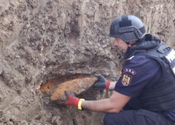 ISU Bihor: Încă o bombă descoperită pe strada Piatra Craiului din Oradea, a doua în două zile!
