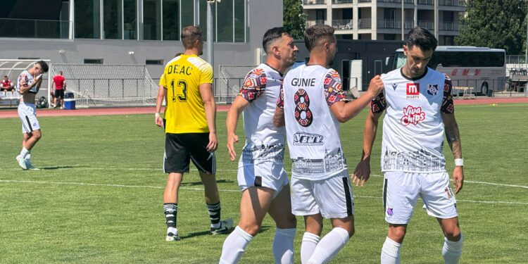 FC Bihor va debuta în noul sezon din Liga 2, pe teren propriu, cu CSC Șelimbăr; Steaua și CS Dinamo vor veni la Oradea! Care este programul echipei orădene;