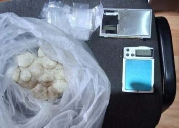 Cristal și 4-BMC vândute pe străzile din Oradea: doi traficanți interceptați de DIICOT