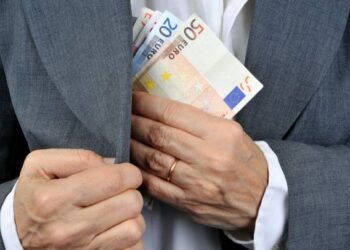 Evaziune fisclă de proporții: A fentat statul cu 680.000 lei și scapă de condamnare!