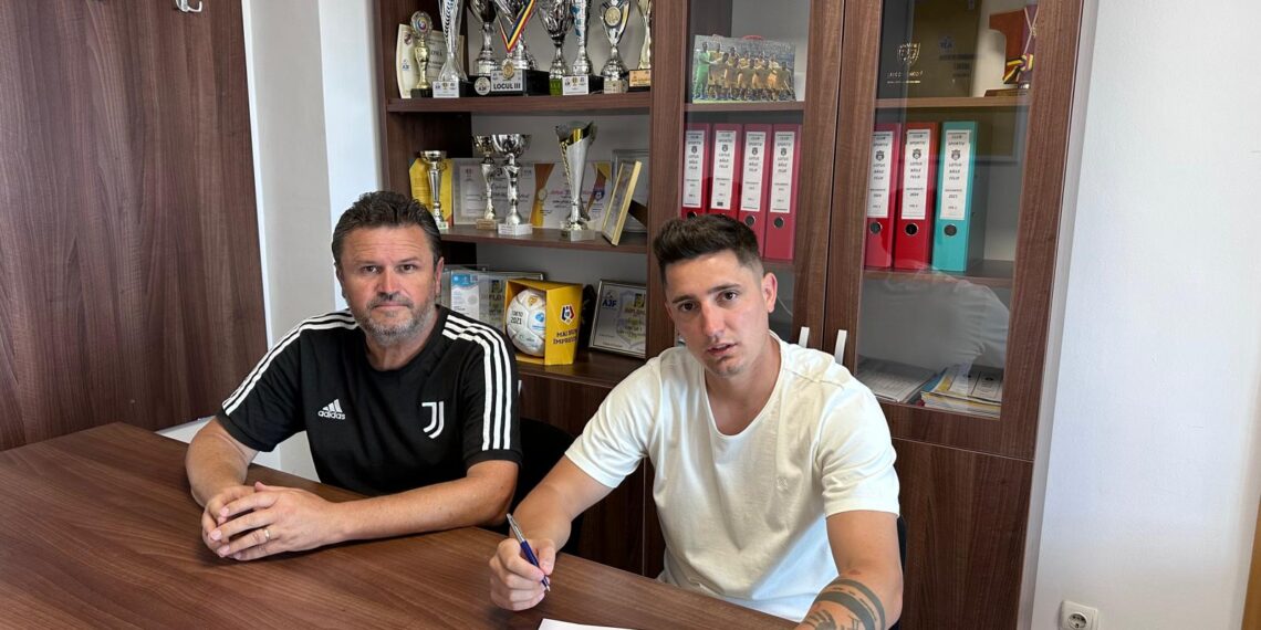 Steliano Filip revine în activitate! Fostul internațional a semnat cu Lotus Băile Felix