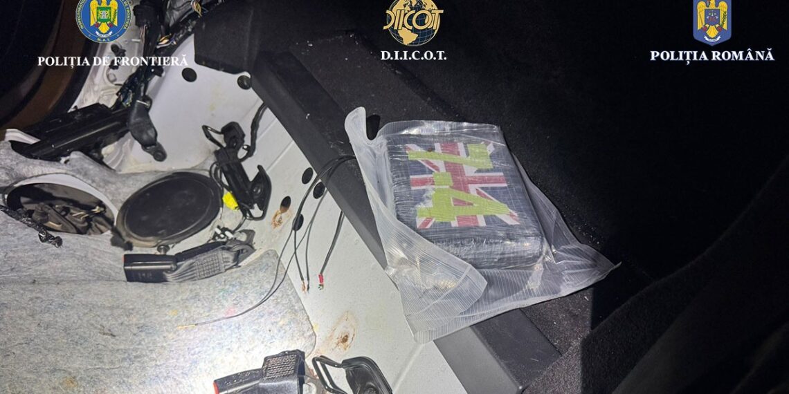 Traficant de droguri prins cu peste un kilogram de cocaină la Nădlac – reținut de procurorii DIICOT Oradea