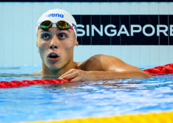 Acest copil este o minune! David Popovici cucerește titlul mondial la 200 de metri liber la exact un an după ce obținuse aurul olimpic