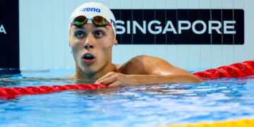 Acest copil este o minune! David Popovici cucerește titlul mondial la 200 de metri liber la exact un an după ce obținuse aurul olimpic