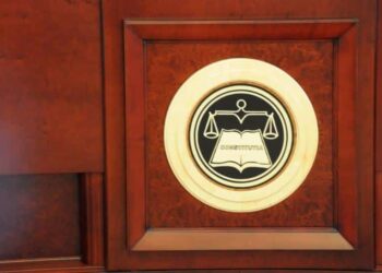 CCR: înăsprirea sancțiunilor pentru promovarea simbolurilor fasciste este constituțională