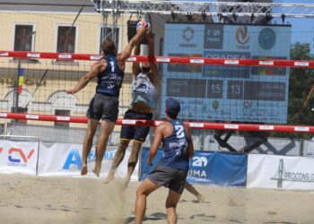 Beach volleyball; Duminică se joacă pentru medalii în Piața Unirii