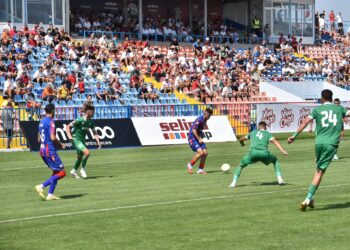 FC Bihor e lider în Liga 2! Orădenii au „întors” de la 0-2 și s-au impus cu 3-2 în meciul cu Dumbrăvița.