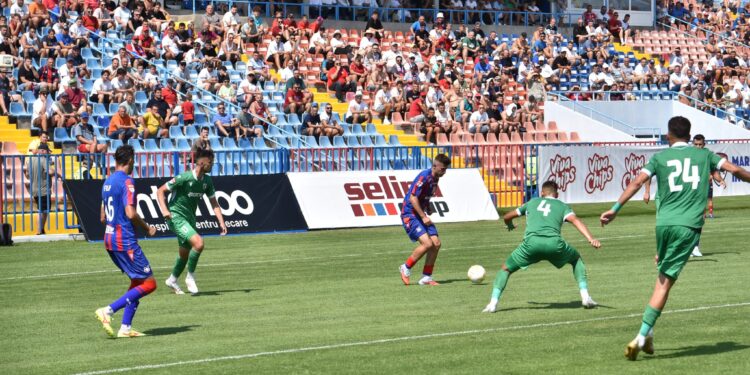 FC Bihor e lider în Liga 2! Orădenii au „întors” de la 0-2 și s-au impus cu 3-2 în meciul cu Dumbrăvița.
