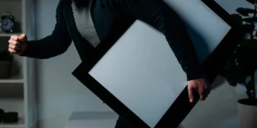 Cum a reușit un pensionar hoț să fie judecat, găsit vinovat și… iertat de instanță ?