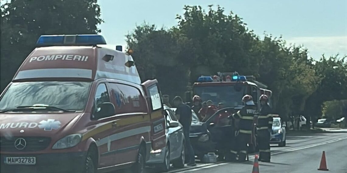 Accident rutier pe strada Matei Corvin din Oradea: trei mașini implicate