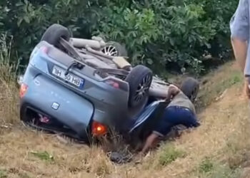 Accident grav la ieșire din Marghita: o mașină s-a răsturnat în șanț