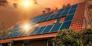 De la energie verde la bani negri: electrician cercetat pentru țeapă cu panouri fotovoltaice