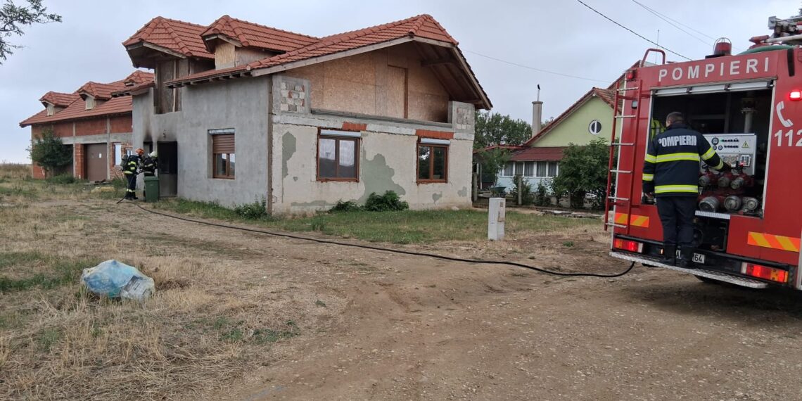 Tragedie în Chișirid: un bărbat cu dizabilități, găsit carbonizat în propria locuință