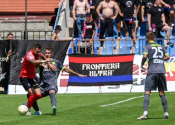 „Sprinterul”, „fondistul” și „turnul de control aerian”, de la FC Bihor, în prima etapă