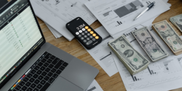 Se schimbă regulile: capital social minim de 8.000 de lei pentru SRL-uri