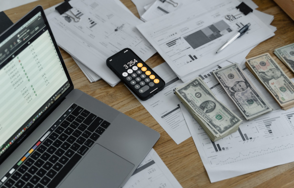 Se schimbă regulile: capital social minim de 8.000 de lei pentru SRL-uri