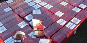 Contrabanda cu țigarete atinge un nivel record: aproape 12% din consumul național, cel mai ridicat din ultimii cinci ani