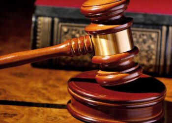 Omisiunea instanţei de a pune în discuție admisibilitatea în principiu a cererii de chemare în garanţie | Jurisprudență ÎCCJ