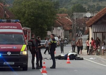 Accident pe șoseaua Oradea–Deva: motociclist rănit, circulație îngreunată