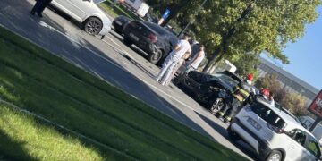Accident cu patru mașini implicate pe strada Nufărului din Oradea