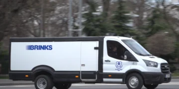 Sac cu bani dispărut din mașina blindată: Un tânăr din Oradea a furat peste 6.000 de lei din mașina de valori