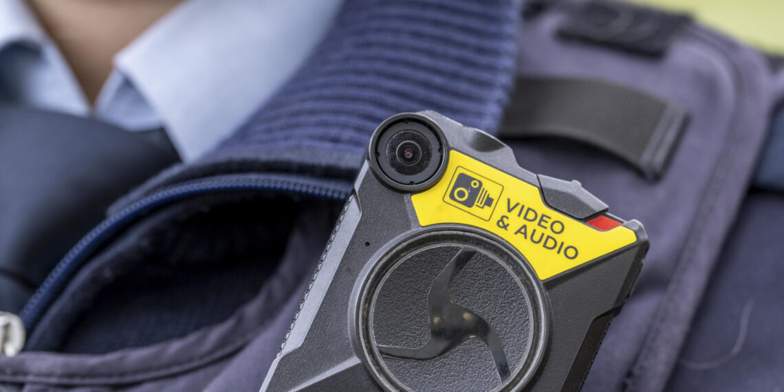 Garda de Mediu, „ochi și urechi” în teren: comisarii vor putea folosi bodycam-uri, drone și camere de bord