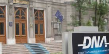 Avocat din Baroul Galați, trimis în judecată pentru trafic de influență după ce a fost prins în flagrant cu 7.000 de euro