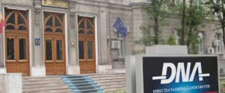 Avocat din Baroul Galați, trimis în judecată pentru trafic de influență după ce a fost prins în flagrant cu 7.000 de euro