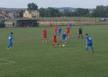 Liga 3; Sâmbătă, de la ora 17:00; derby de Bihor: Crișul Sântandrei – Lotus Băile Felix