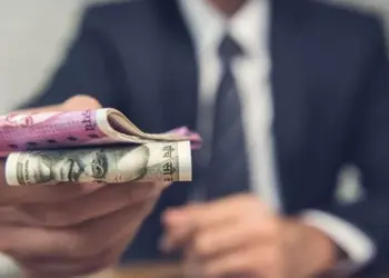 Contract de credit: acţiune în restituirea comisionului de refinanțare și neîndeplinirea condiţiilor de admisibilitate