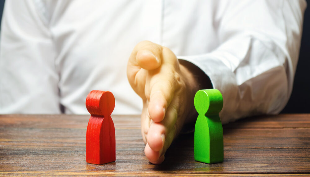 Conflict de interese: momentul încetării calităţii de preşedinte al unei asociaţii, prin demisie | JURISPRUDENȚĂ ÎCCJ