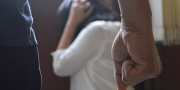 Recidivist din Bihor, condamnat la închisoare pentru violență și amenințări împotriva fostei partenere