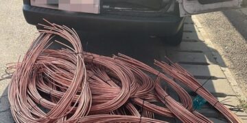 Oraș întreg lăsat fără semnal! Hoțul care a furat kilometri de cabluri, prins și băgat la închisoare!