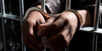 Lucian Titti, pedofilul recidivist din Oradea, condamnat la ani grei de închisoare