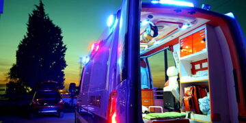 Accident mortal în Bihor: o tânără de 22 de ani a murit după ce mașina a lovit un cap de pod