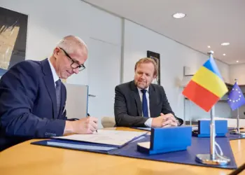 Ministrul Justiției Radu Marinescu alături de Alain Berset Secretarul General al Consiliului Europei la semnarea Convenției Consiliului Europei pentru protecția profesiei de avocat Sursă foto: comunicat de presă UNBR