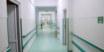 Camere video și butoane de panică în toate spitalele: legea care schimbă siguranța pacienților