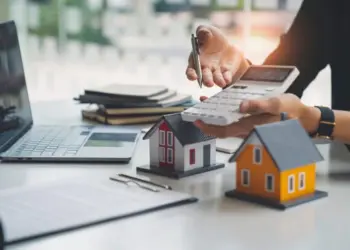 Creditele care pot fi anulate în 14 zile, fără penalități:  Proiectul de lege care le oferă românilor mai mult control asupra datoriilor