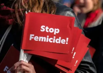 România face pasul către recunoașterea celei mai grave forme de violență de gen: femicid | 50 de cazuri de femicid în prezent
