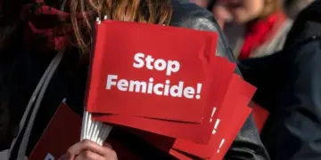 România face pasul către recunoașterea celei mai grave forme de violență de gen: femicid | 50 de cazuri de femicid în prezent