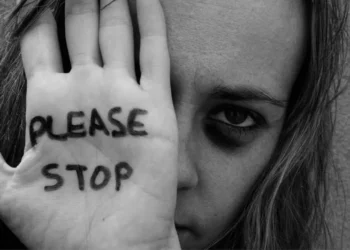 Asistență juridică gratuită și ordin de protecție extins până la doi ani pentru victimele violenței domestice