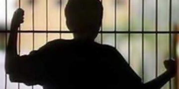 Minorii care încalcă legea, sub supraveghere mai strictă: pedepse educative mai lungi