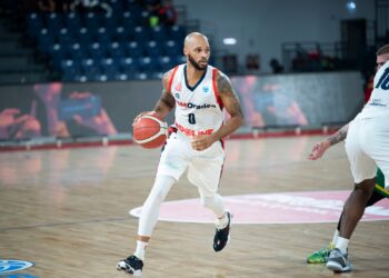 Încă un succes pentru CSM CSU Oradea în fața Coronei Brașov; Kris Richard a fost iarăși omul decisiv