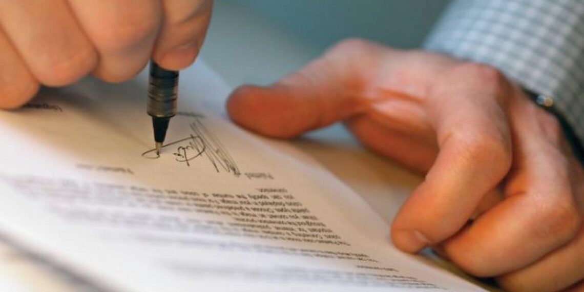 Acțiune în rezilierea contractului de cesiune a drepturilor patrimoniale de autor pentru lipsa stipulării remunerației cuvenite cedentului | JURISPRUDENȚĂ ÎCCJ